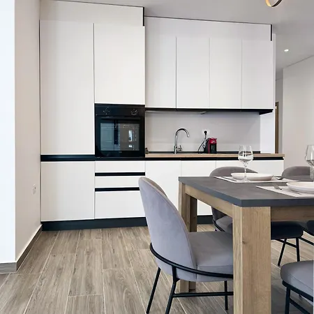 Elysian Escape * Sarande