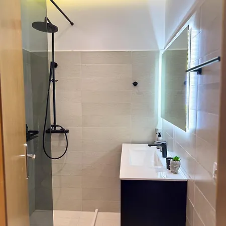 Elysian Escape * Sarande