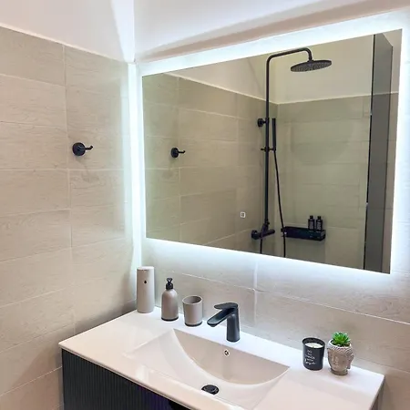 Elysian Escape Apartment